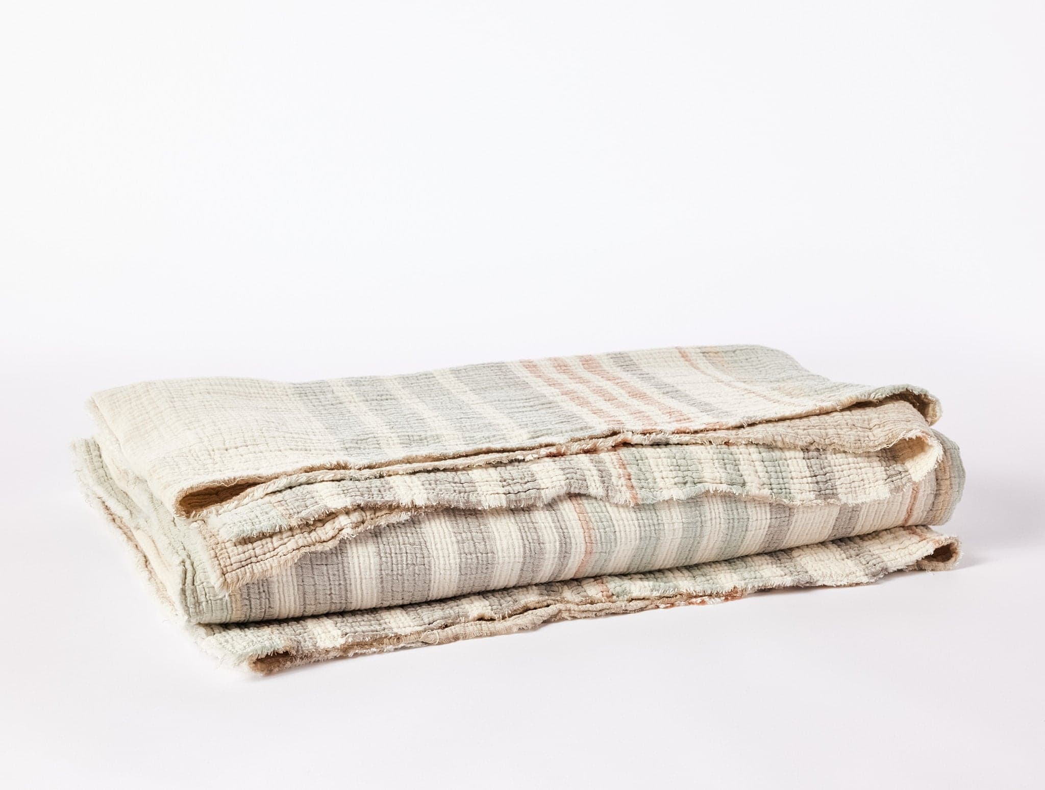 Topanga Matelasse Organic Blanket Swatch 1