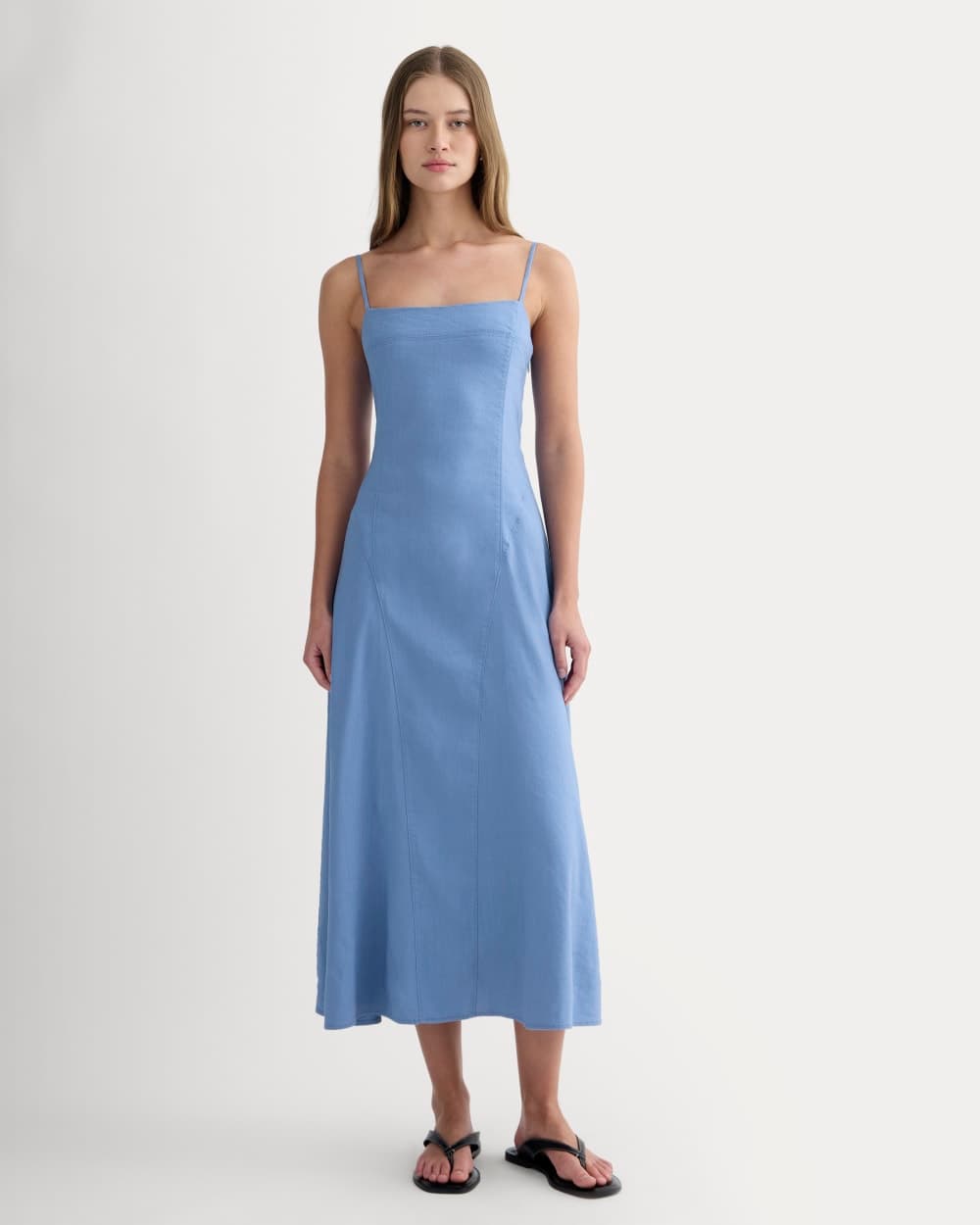 The Seamed Dress in Stretch Linen 1