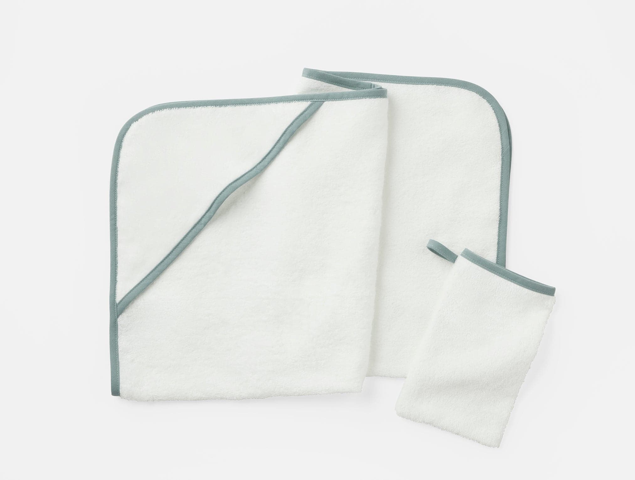 Cloud Loom™ Organic Baby Hooded Towel and Bath Mitt Set 1