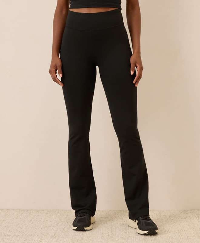 Organic On the Go-To Bootcut Legging